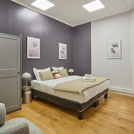 Sublim 3 Bedrooms Center Of By Prestige Париж